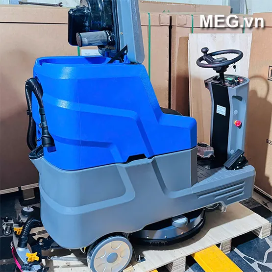 Máy chà sàn công nghiệp ngồi lái KRAFFER KF85 (2)
