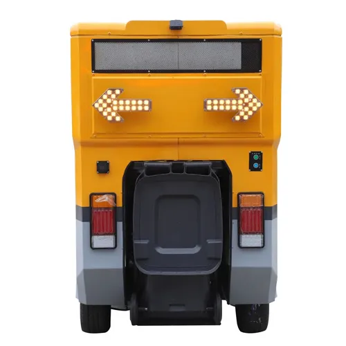 Xe quét rác ngồi lái Kumisai KMS 1800 (4)