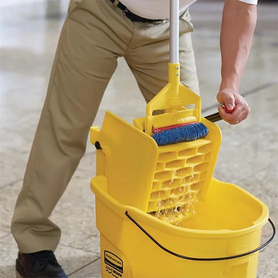 Xe vắt đơn 26 lít Rubbermaid FG748000 (12)