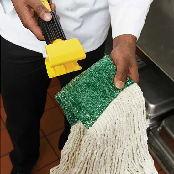 Bộ cây lau sàn ướt Rubbermaid (FGH23600 + 1924812) (7)