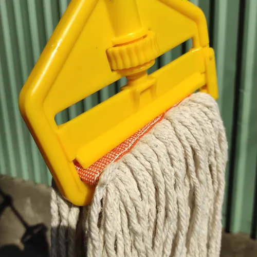 Cán cây lau sàn ướt 137cm Rubbermaid FGH11500 (Gỗ) (4)