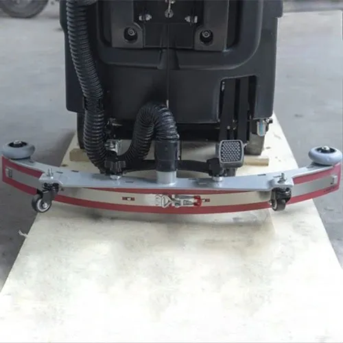 Máy chà sàn liên hợp Kumisai KMS 58B (Ắc quy 2x12V) (6)