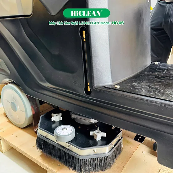 Máy chà sàn liên hợp ngồi lái HiClean HC66 (3)
